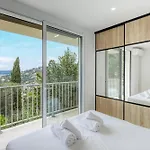 아파트 Renovated 1-bedroom With Sea View And Large Balcony Aiguebelle *