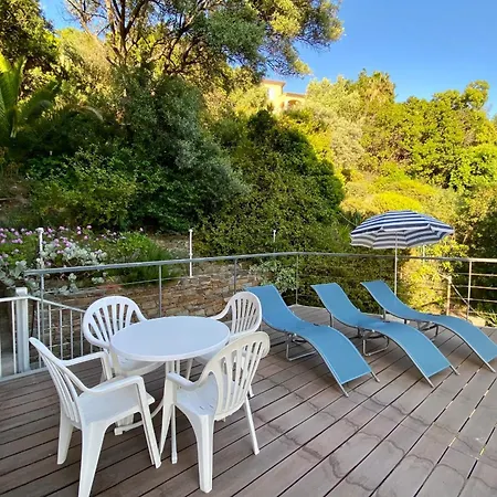 Apartamento Renovated 1-bedroom With Sea View And Large Balcony Aiguebelle